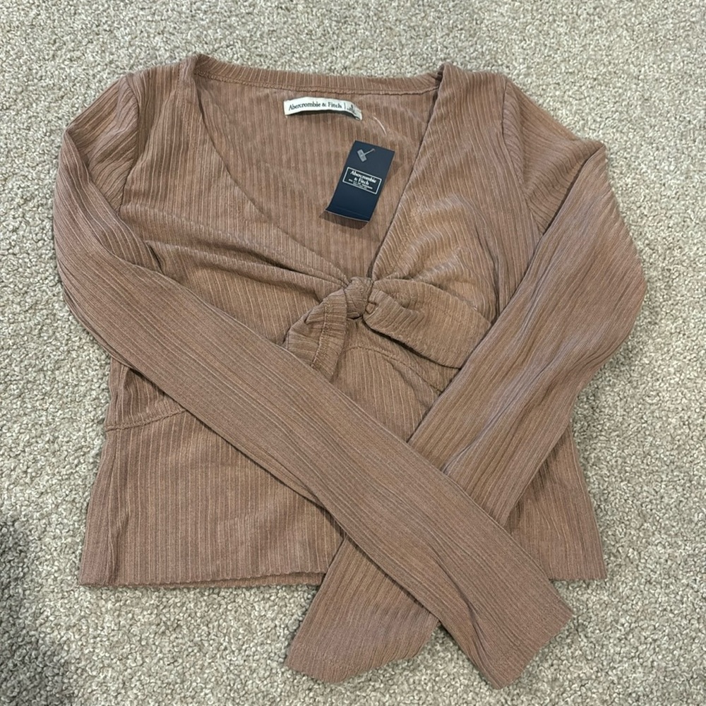 NWT Abercrombie & Fitch Long Sleeve Tie Front Top